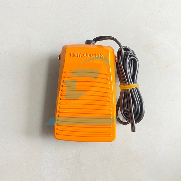 C&ocirc;ng tắc b&agrave;n đạp Hanyoung HY-102N