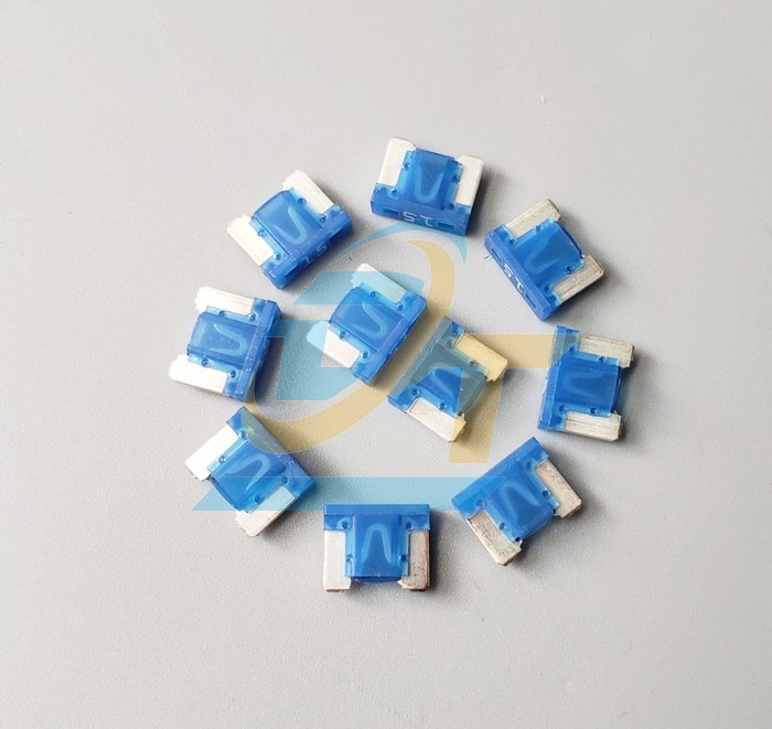 Cầu ch&igrave; &ocirc; t&ocirc; kim mini 10x11 15A