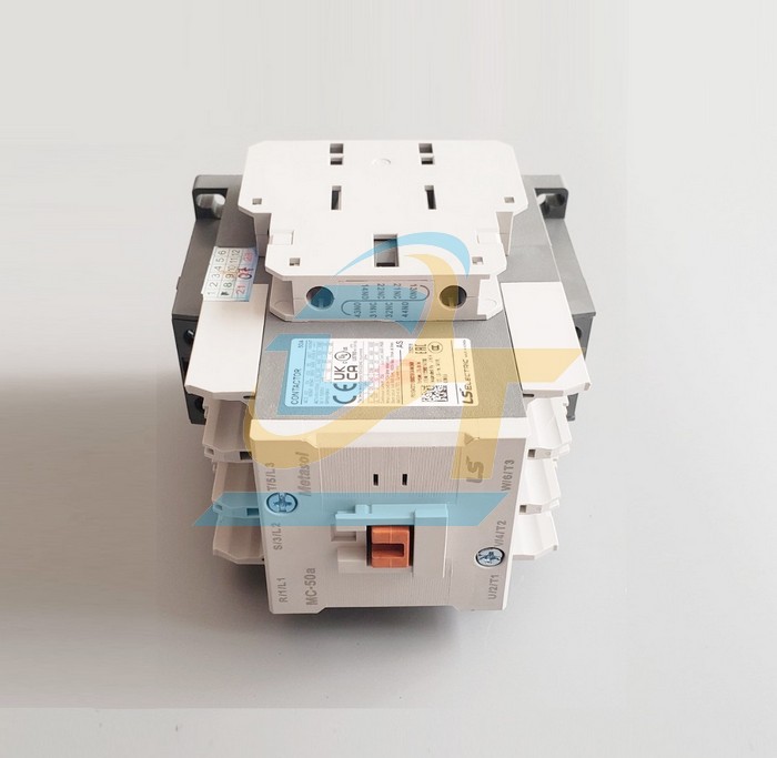 Khởi động từ 3P 50A 220V LS MC-50A (2a2b)