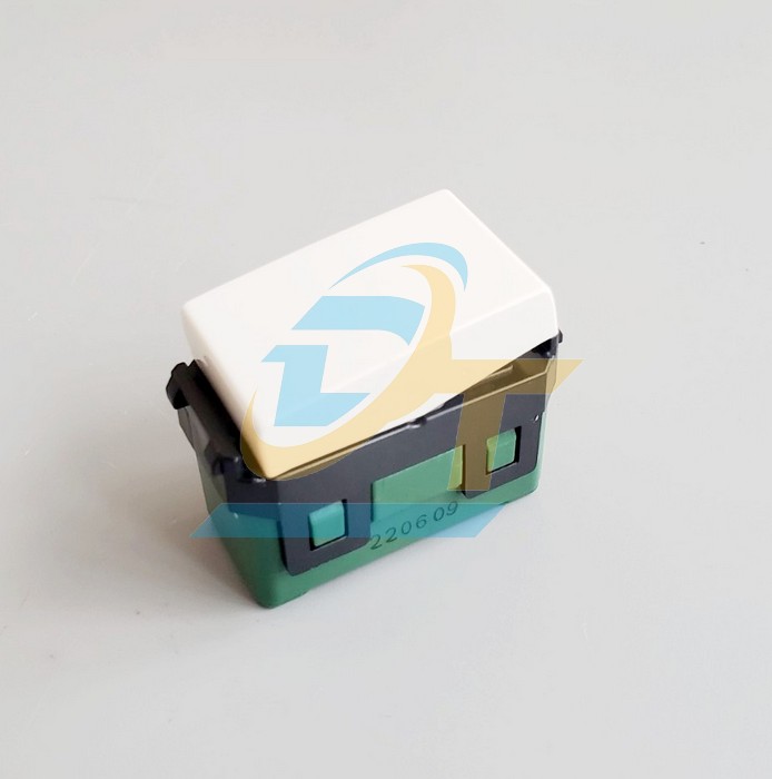 C&ocirc;ng tắc cầu thang 2 chiều Wide Panasonic WEV5002SW