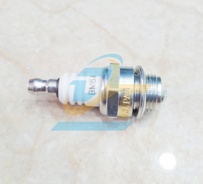 Bugi m&aacute;y cắt cỏ 2 th&igrave; NGK BM6A 93442