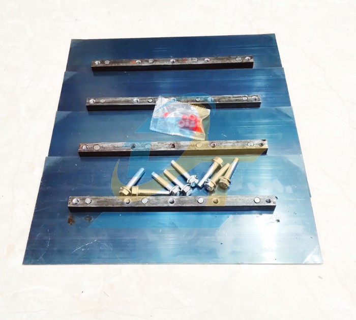 Lưỡi xoa nền b&ecirc; t&ocirc;ng 355x150mm (Bộ 4 lưỡi)