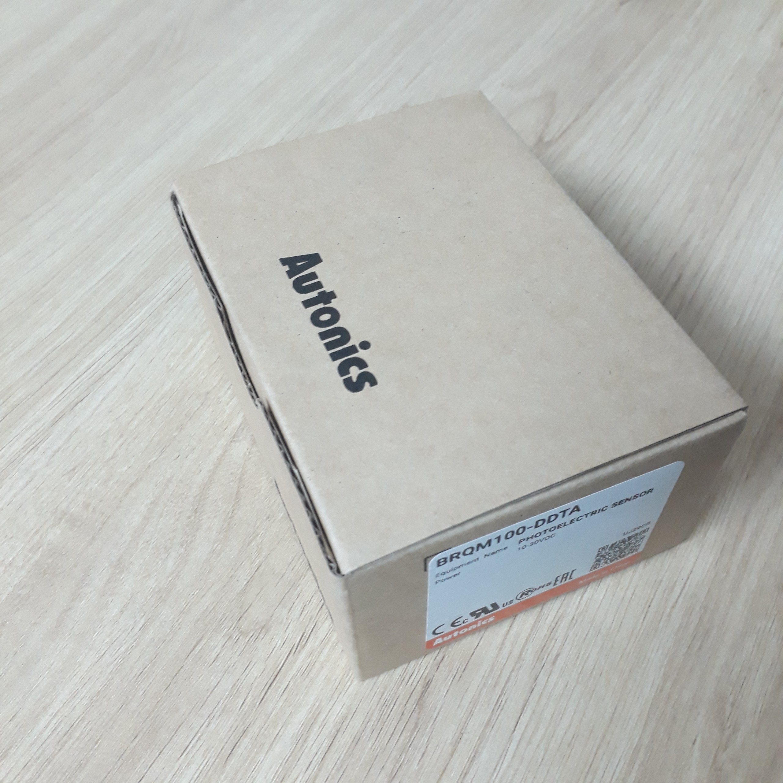 Bộ cảm biến, điều khiển v&agrave; c&ocirc;ng tắc điều khiển BRQM100-DDTA Autonics BRQM100-DDTA Autonics | Gi&aacute; rẻ nhất - C&ocirc;ng Ty TNHH Thương Mại Dịch Vụ Đạt T&acirc;m