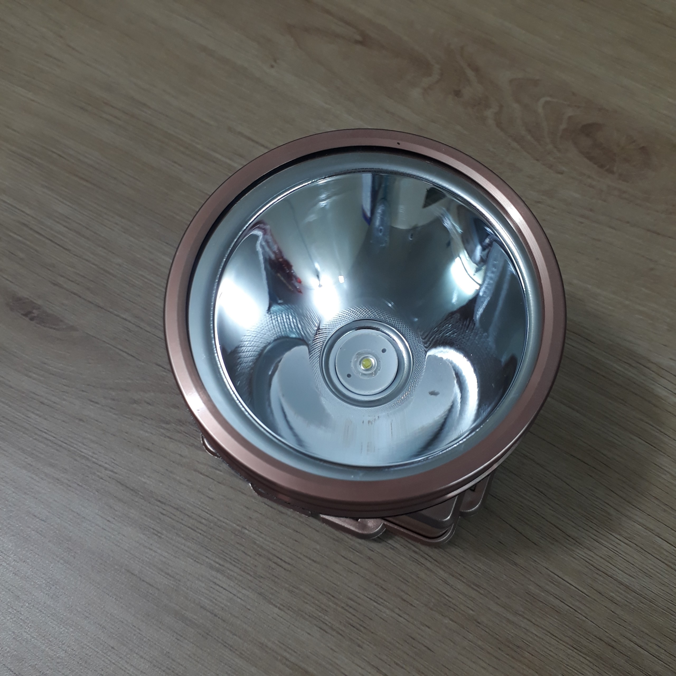 Đ&egrave;n pin đội đầu 100W ThaiLand No.004 Thailand | Gi&aacute; rẻ nhất - C&ocirc;ng Ty TNHH Thương Mại Dịch Vụ Đạt T&acirc;m