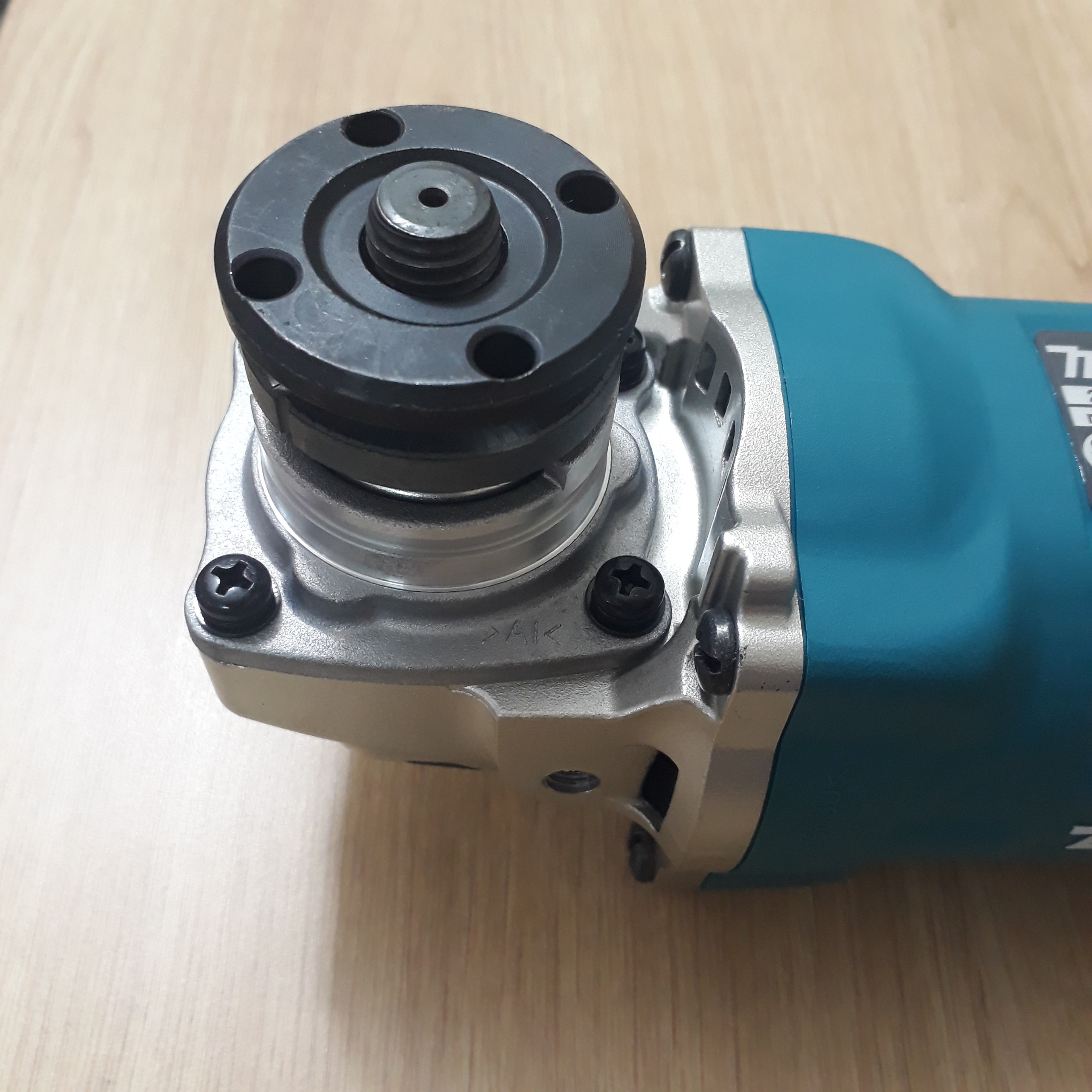 M&aacute;y m&agrave;i g&oacute;c 150mm Makita GA6010 GA6010 Makita | Gi&aacute; rẻ nhất - C&ocirc;ng Ty TNHH Thương Mại Dịch Vụ Đạt T&acirc;m