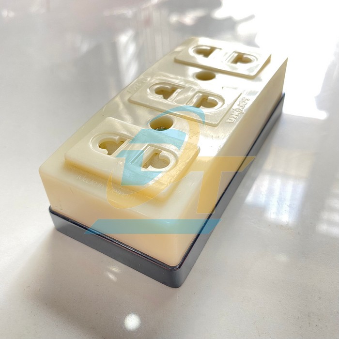 Ổ cắm 3 lỗ 2 chấu c&oacute; m&agrave;ng che Sopoka T31N T31N Sopoka | Gi&aacute; rẻ nhất - C&ocirc;ng Ty TNHH Thương Mại Dịch Vụ Đạt T&acirc;m