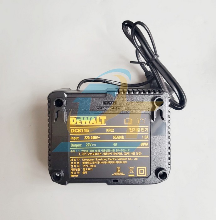 Bộ m&aacute;y khoan vặn v&iacute;t d&ugrave;ng pin 18V (5Ah) Dewalt DCD996-KR DCD996-KR DEWALT | Gi&aacute; rẻ nhất - C&ocirc;ng Ty TNHH Thương Mại Dịch Vụ Đạt T&acirc;m