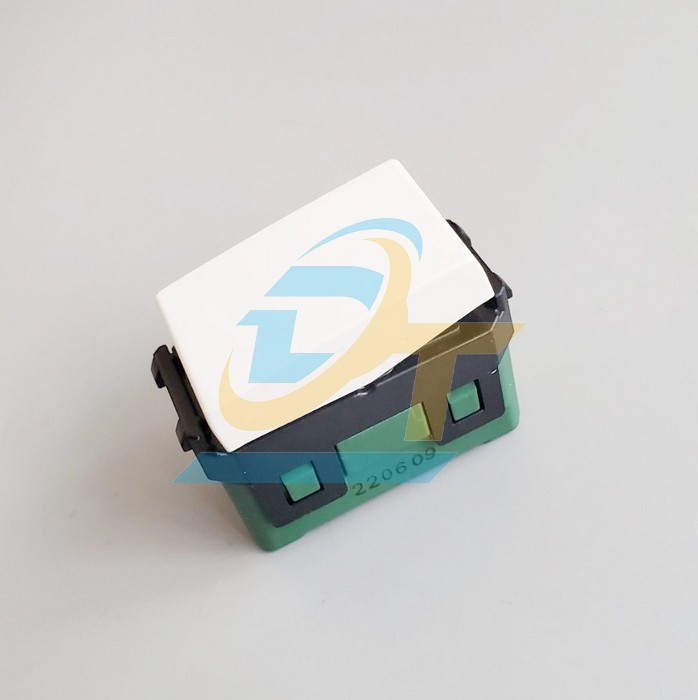 C&ocirc;ng tắc cầu thang 2 chiều Wide Panasonic WEV5002SW WEV5002SW Panasonic | Gi&aacute; rẻ nhất - C&ocirc;ng Ty TNHH Thương Mại Dịch Vụ Đạt T&acirc;m