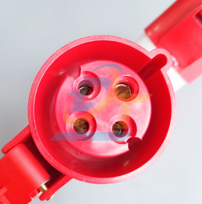 Ổ cắm c&ocirc;ng nghiệp 4P-32A-415V IP44 chia 3 MDCE-MD1024 MD1024 VietNam | Gi&aacute; rẻ nhất - C&ocirc;ng Ty TNHH Thương Mại Dịch Vụ Đạt T&acirc;m