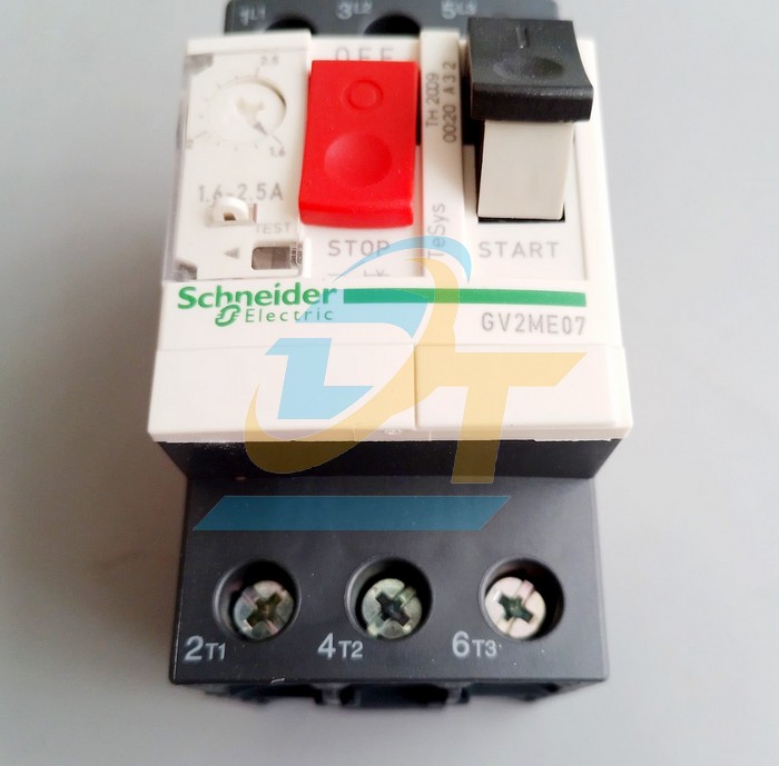Cầu dao bảo vệ động cơ 3P 1.6-2.5A Schneider GV2ME07 GV2ME07 SCHNEIDER | Gi&aacute; rẻ nhất - C&ocirc;ng Ty TNHH Thương Mại Dịch Vụ Đạt T&acirc;m