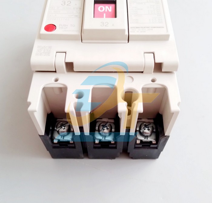 Cầu dao điện MCCB (khối) Mitsubishi NF63-CV 3P 32A 5kA  MITSUBISHI | Gi&aacute; rẻ nhất - C&ocirc;ng Ty TNHH Thương Mại Dịch Vụ Đạt T&acirc;m