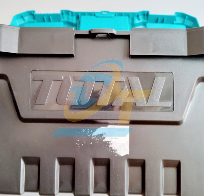 Th&ugrave;ng đồ nghề 17" (436x220x205mm) kh&oacute;a kim loại Total TPBX0172 TPBX0172 Total | Gi&aacute; rẻ nhất - C&ocirc;ng Ty TNHH Thương Mại Dịch Vụ Đạt T&acirc;m