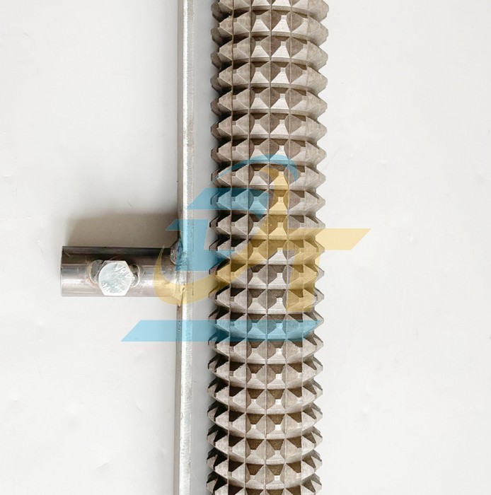 Con lăn tạo nh&aacute;m gai bề mặt b&ecirc; t&ocirc;ng 400mm (K&egrave;m c&aacute;n 1m)  VietNam | Gi&aacute; rẻ nhất - C&ocirc;ng Ty TNHH Thương Mại Dịch Vụ Đạt T&acirc;m
