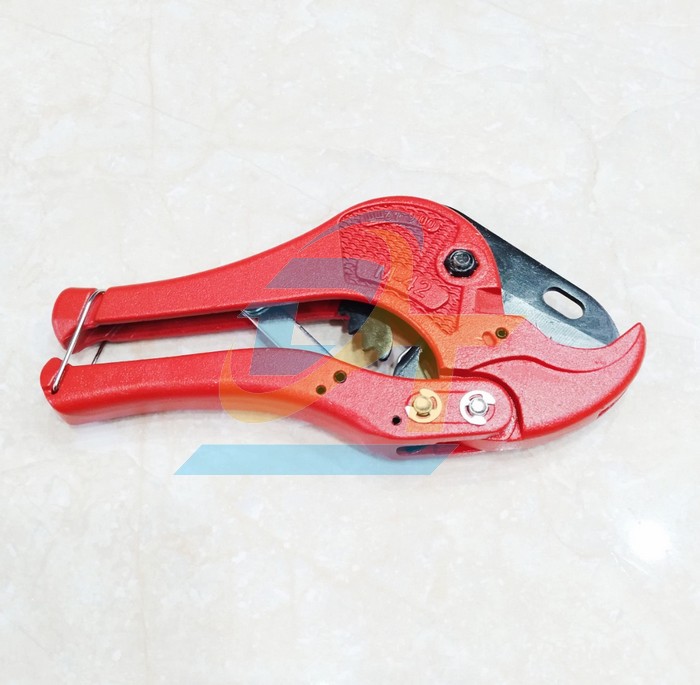 K&eacute;o cắt ống nhựa PVC 42mm Stanley 14-442  Stanley | Gi&aacute; rẻ nhất - C&ocirc;ng Ty TNHH Thương Mại Dịch Vụ Đạt T&acirc;m