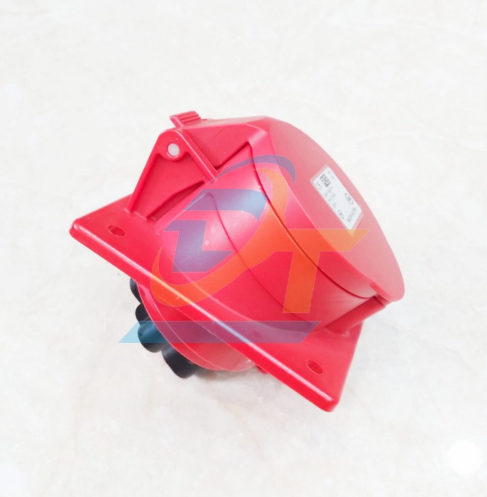 Ổ cắm c&ocirc;ng nghiệp gắn &acirc;m dạng nghi&ecirc;ng 4P 32A 400V IP44 PCE F424-6  PCE | Gi&aacute; rẻ nhất - C&ocirc;ng Ty TNHH Thương Mại Dịch Vụ Đạt T&acirc;m