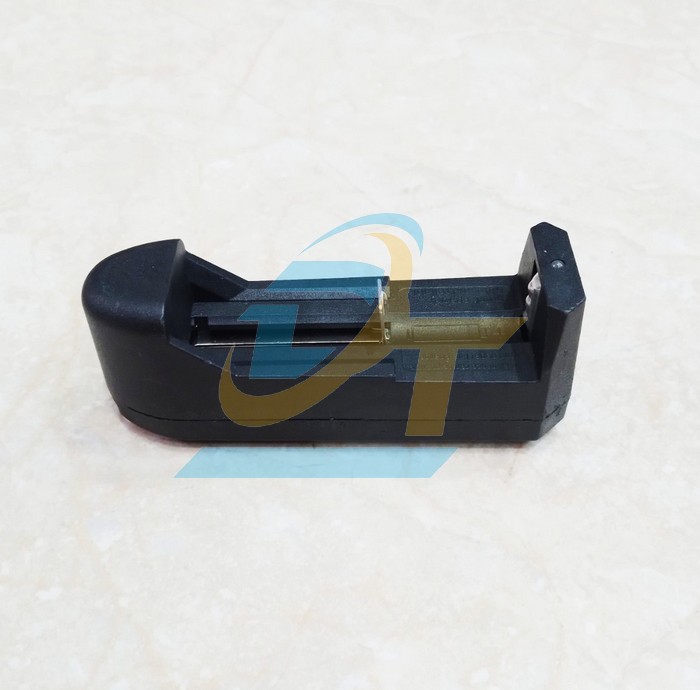 Đ&egrave;n pin laser 303  China | Gi&aacute; rẻ nhất - C&ocirc;ng Ty TNHH Thương Mại Dịch Vụ Đạt T&acirc;m