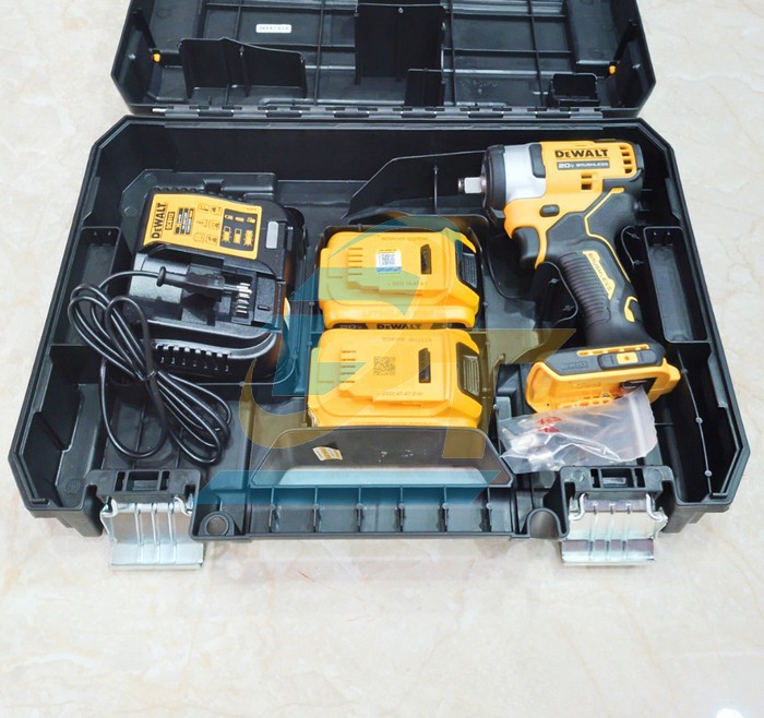 M&aacute;y siết bulong d&ugrave;ng pin 20V Dewalt DCF911D2 (K&egrave;m 2 pin 2.0Ah + 1 Sạc)  DEWALT | Gi&aacute; rẻ nhất - C&ocirc;ng Ty TNHH Thương Mại Dịch Vụ Đạt T&acirc;m