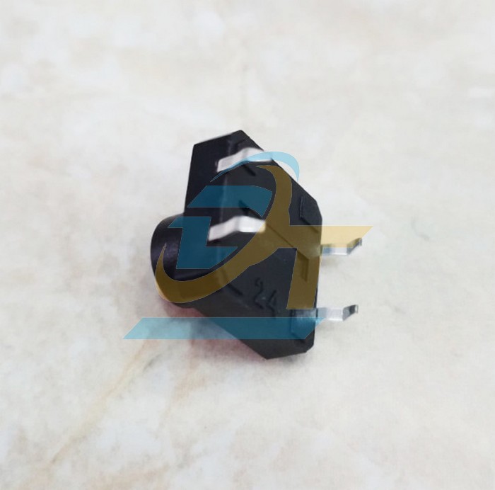 N&uacute;t nhấn 12x12x8mm 4 ch&acirc;n xuy&ecirc;n lỗ  China | Gi&aacute; rẻ nhất - C&ocirc;ng Ty TNHH Thương Mại Dịch Vụ Đạt T&acirc;m