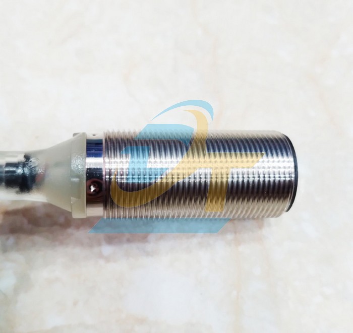 Cảm biến tiệm cận Omron E2B-M18KS08-WP-B1 2M  Omron | Gi&aacute; rẻ nhất - C&ocirc;ng Ty TNHH Thương Mại Dịch Vụ Đạt T&acirc;m