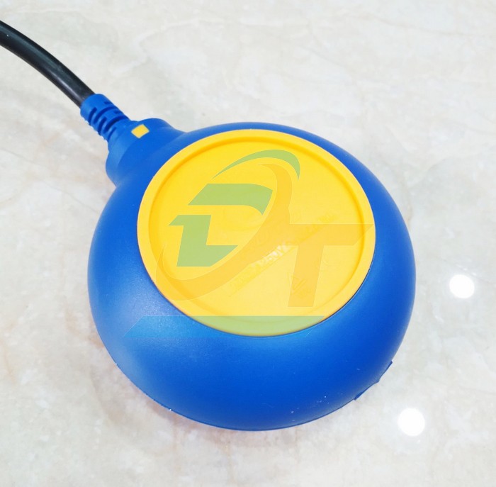 C&ocirc;ng tắc phao điện chống cạn v&agrave; chống tr&agrave;n Huto HT-M15-3 (10M)  HUTO | Gi&aacute; rẻ nhất - C&ocirc;ng Ty TNHH Thương Mại Dịch Vụ Đạt T&acirc;m