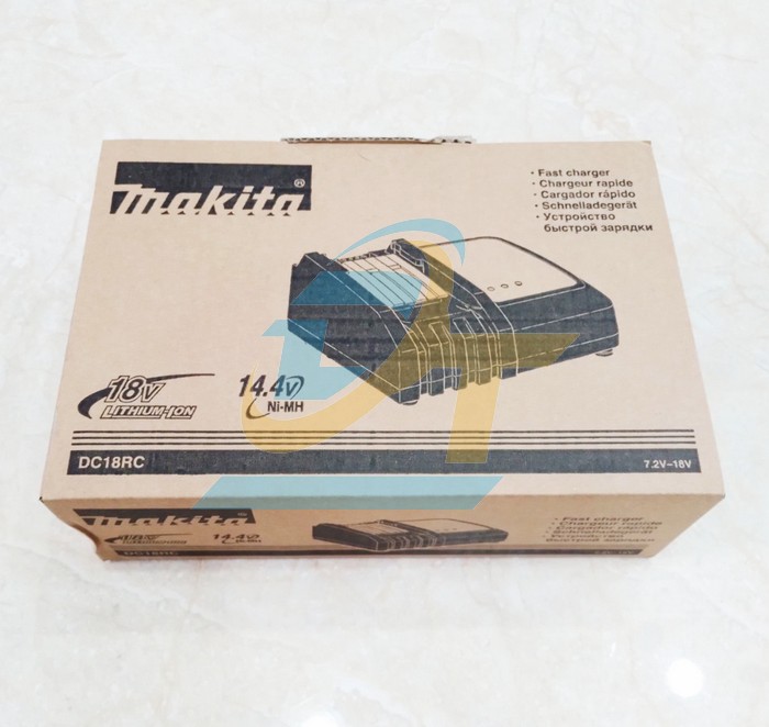 Đế sạc pin Li-Ion nhanh Makita DC18RC (195584-2) DC18RC (195584-2) Makita | Gi&aacute; rẻ nhất - C&ocirc;ng Ty TNHH Thương Mại Dịch Vụ Đạt T&acirc;m