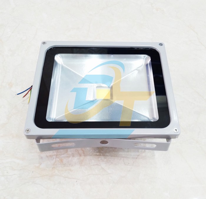 Đ&egrave;n Led pha x&aacute;m 30W 6500K  VietNam | Gi&aacute; rẻ nhất - C&ocirc;ng Ty TNHH Thương Mại Dịch Vụ Đạt T&acirc;m