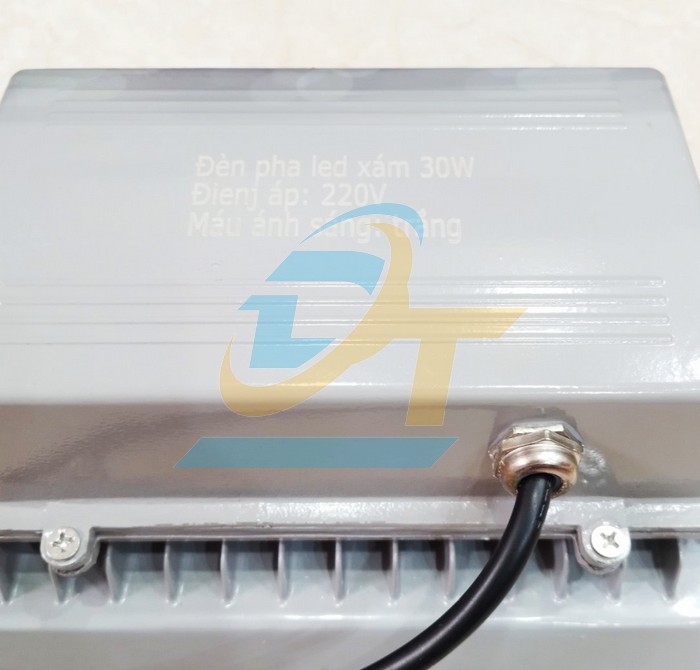 Đ&egrave;n Led pha x&aacute;m 30W 6500K  VietNam | Gi&aacute; rẻ nhất - C&ocirc;ng Ty TNHH Thương Mại Dịch Vụ Đạt T&acirc;m