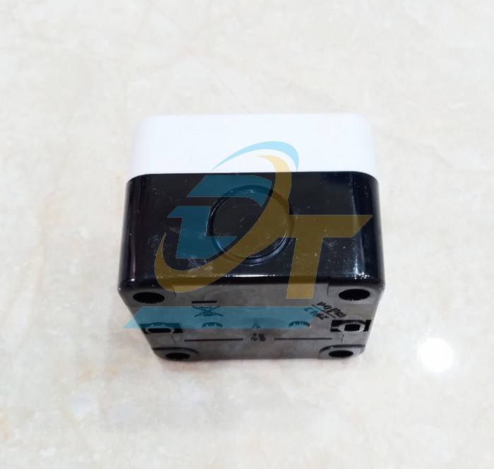 Hộp n&uacute;t nhấn 1 lỗ 70x70x52mm phi 22 Chint NP2-B01  CHINT | Gi&aacute; rẻ nhất - C&ocirc;ng Ty TNHH Thương Mại Dịch Vụ Đạt T&acirc;m
