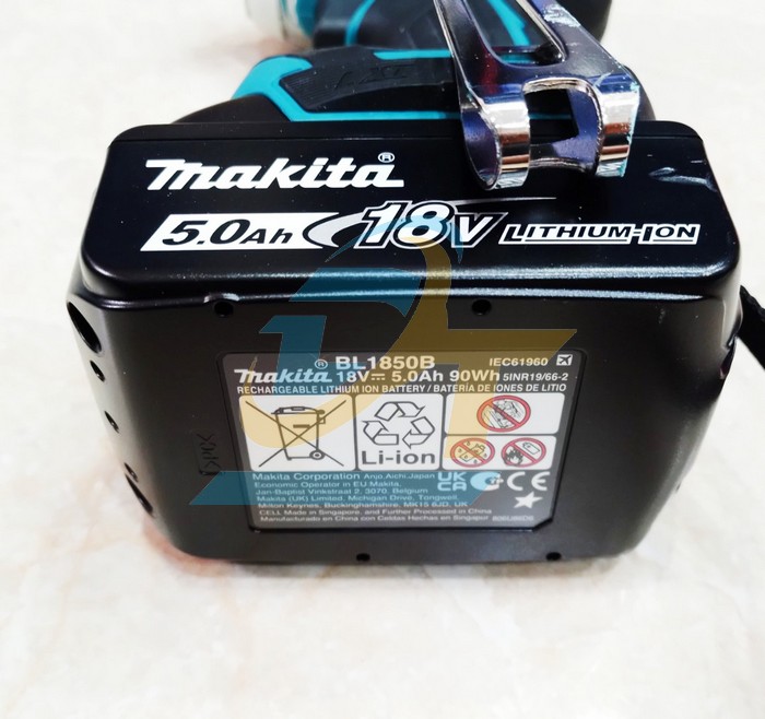 M&aacute;y siết bu l&ocirc;ng d&ugrave;ng pin 18V Makita DTW300RTJ (K&egrave;m 2 pin 5.0Ah + 1 sạc)  Makita | Gi&aacute; rẻ nhất - C&ocirc;ng Ty TNHH Thương Mại Dịch Vụ Đạt T&acirc;m