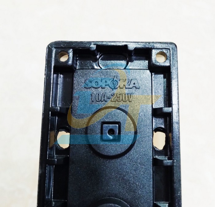 Ổ cắm 3 lỗ 2 chấu Sopoka T31 T31 Sopoka | Gi&aacute; rẻ nhất - C&ocirc;ng Ty TNHH Thương Mại Dịch Vụ Đạt T&acirc;m