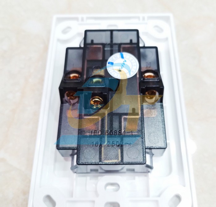 Ổ cắm đ&ocirc;i 3 chấu đế liền 16A MPE A20UES2N  MPE | Gi&aacute; rẻ nhất - C&ocirc;ng Ty TNHH Thương Mại Dịch Vụ Đạt T&acirc;m