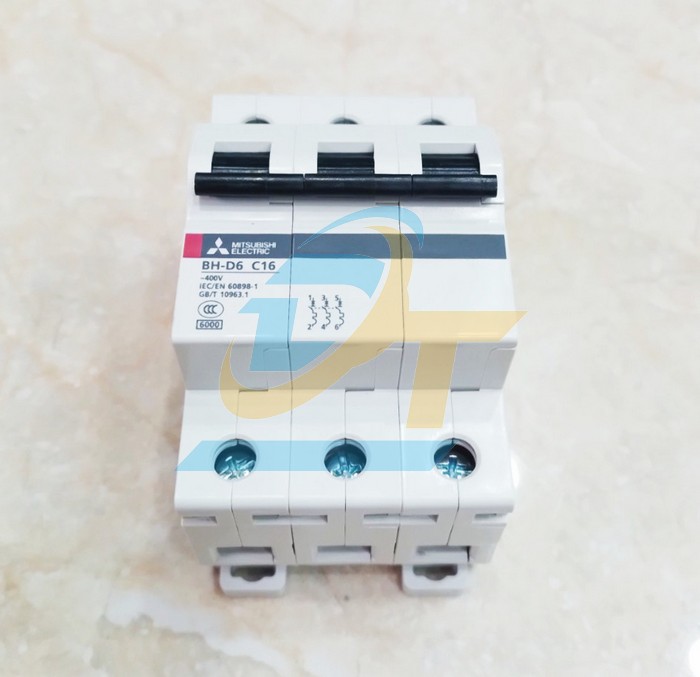 Cầu dao tự động MCB Mitsubishi BH-D6 (Type C N) 3P 16A 6kA  MITSUBISHI | Gi&aacute; rẻ nhất - C&ocirc;ng Ty TNHH Thương Mại Dịch Vụ Đạt T&acirc;m