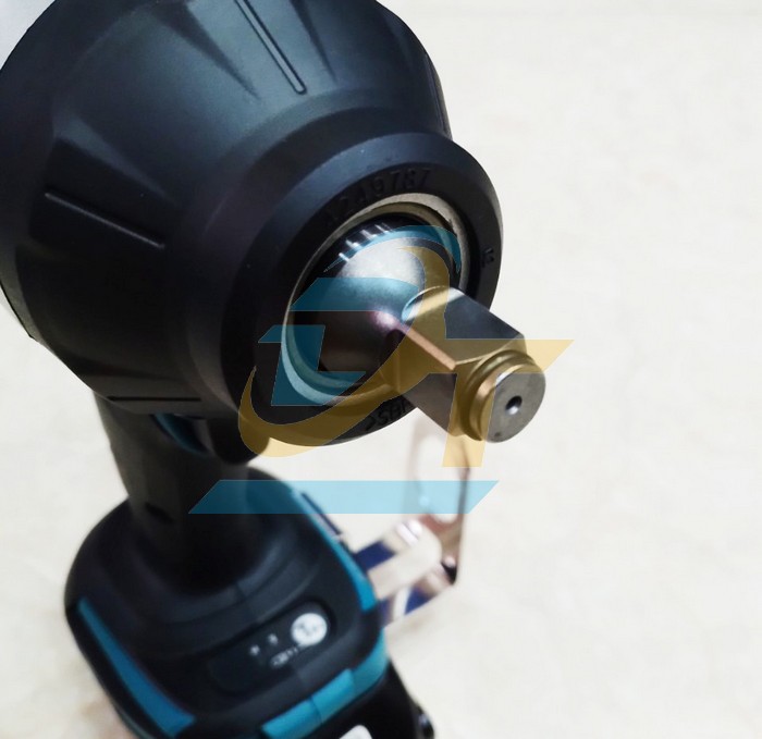 M&aacute;y siết bu l&ocirc;ng d&ugrave;ng pin 18V Makita DTW1002RTJ (K&egrave;m 2 pin 5Ah + 1 Sạc)  Makita | Gi&aacute; rẻ nhất - C&ocirc;ng Ty TNHH Thương Mại Dịch Vụ Đạt T&acirc;m