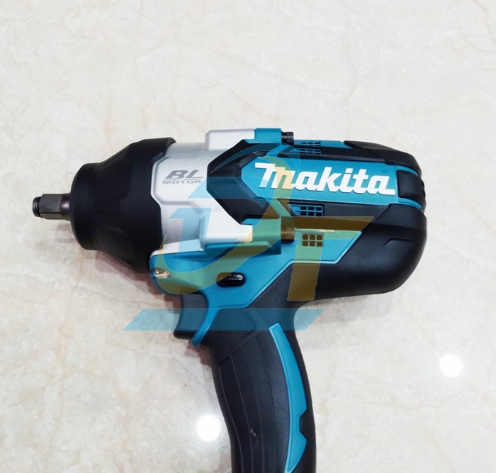 M&aacute;y siết bu l&ocirc;ng d&ugrave;ng pin 18V Makita DTW1002RTJ (K&egrave;m 2 pin 5Ah + 1 Sạc)  Makita | Gi&aacute; rẻ nhất - C&ocirc;ng Ty TNHH Thương Mại Dịch Vụ Đạt T&acirc;m