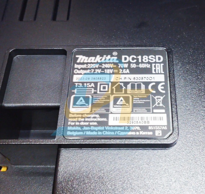 M&aacute;y tỉa h&agrave;ng r&agrave;o 110mm d&ugrave;ng pin 18V Makita DUM111SYX (K&egrave;m 1 pin 1.5Ah + 1 Sạc)  Makita | Gi&aacute; rẻ nhất - C&ocirc;ng Ty TNHH Thương Mại Dịch Vụ Đạt T&acirc;m