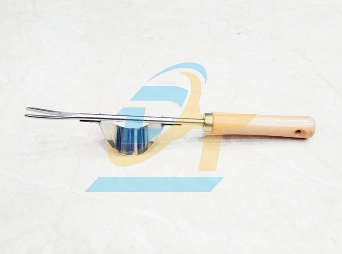 Dụng cụ nhổ cỏ đa năng 32cm  VietNam | Gi&aacute; rẻ nhất - C&ocirc;ng Ty TNHH Thương Mại Dịch Vụ Đạt T&acirc;m