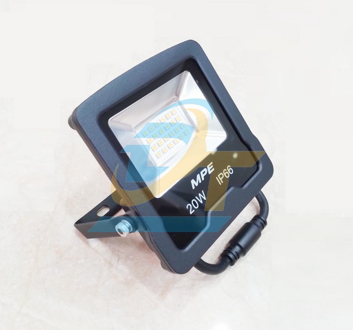 Đ&egrave;n Led pha 20W 3000K MPE FLD5-20V  MPE | Gi&aacute; rẻ nhất - C&ocirc;ng Ty TNHH Thương Mại Dịch Vụ Đạt T&acirc;m