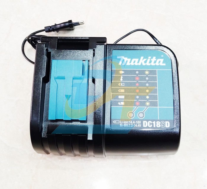 M&aacute;y khoan vặn v&iacute;t d&ugrave;ng pin 18V Makita DDF453SYE (K&egrave;m 2 pin 1.5Ah + 1 Sạc)  Makita | Gi&aacute; rẻ nhất - C&ocirc;ng Ty TNHH Thương Mại Dịch Vụ Đạt T&acirc;m