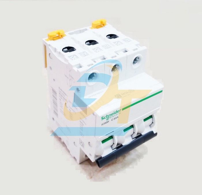 Cầu dao tự động MCB Acti9 3P 63A 10kA Schneider A9F84363 A9F84363 SCHNEIDER | Gi&aacute; rẻ nhất - C&ocirc;ng Ty TNHH Thương Mại Dịch Vụ Đạt T&acirc;m