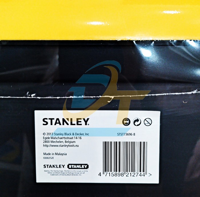 Th&ugrave;ng đồ nghề nhựa 16" Stanley STST73696-8 STST73696-8 Stanley | Gi&aacute; rẻ nhất - C&ocirc;ng Ty TNHH Thương Mại Dịch Vụ Đạt T&acirc;m