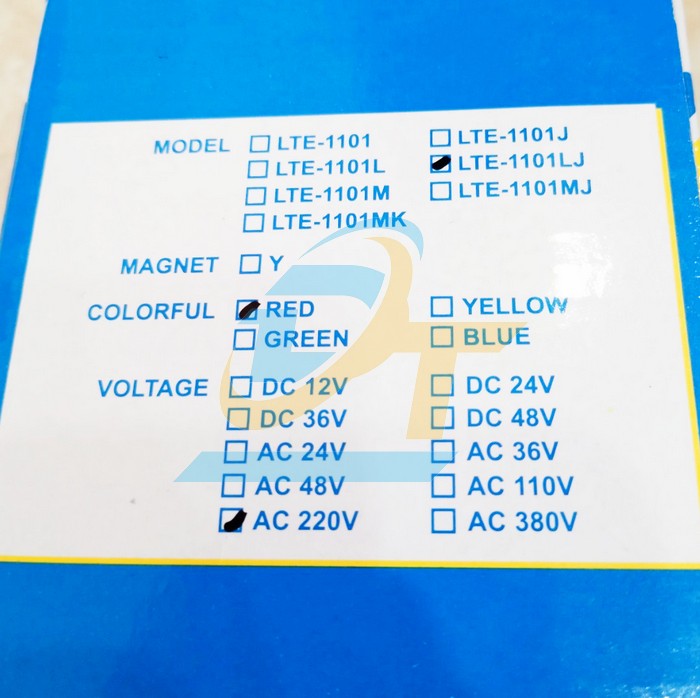 Đ&egrave;n xoay Led 220V c&oacute; c&ograve;i hụ LTE-1101LJ (M&agrave;u đỏ) LTE-1101LJ China | Gi&aacute; rẻ nhất - C&ocirc;ng Ty TNHH Thương Mại Dịch Vụ Đạt T&acirc;m