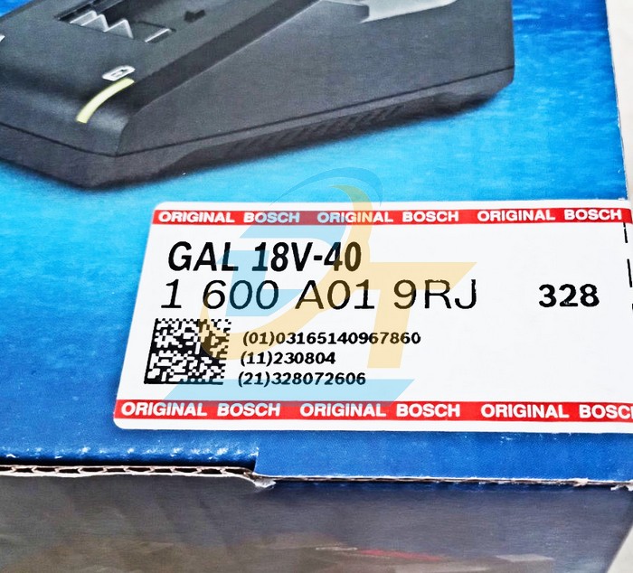 Sạc nhanh GAL 18V-40 1600A019RJ Bosch 2607226251 1600A019RJ Bosch | Gi&aacute; rẻ nhất - C&ocirc;ng Ty TNHH Thương Mại Dịch Vụ Đạt T&acirc;m