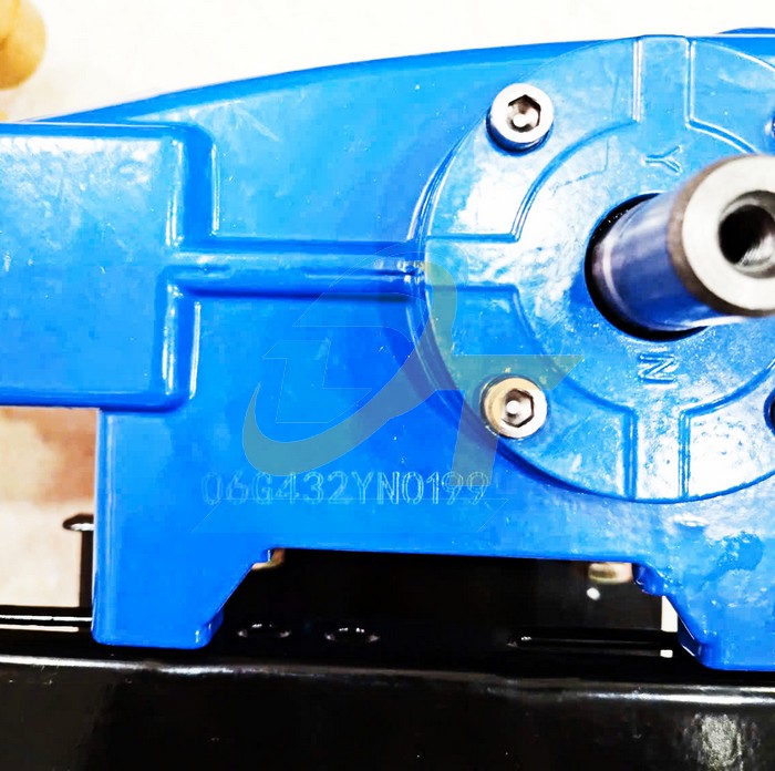 Đầu bơm rửa xe p&iacute;t t&ocirc;ng sứ 1HP Hyundai AH-C26  HYUNDAI | Gi&aacute; rẻ nhất - C&ocirc;ng Ty TNHH Thương Mại Dịch Vụ Đạt T&acirc;m